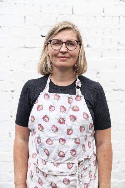 Elza Jaszczuk, contemporary ceramic artist