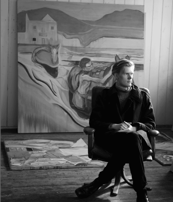 Huddie Hamper in front of his work, The Crossing